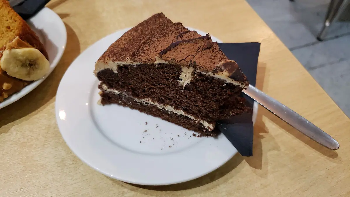 Jeanie's – cake shop in Galashiels town centre